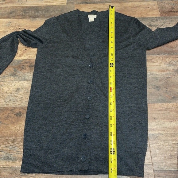 J Crew 100% Merino Wool Sweater.  Size XXS.  Lightweight. - Picture 5 of 7